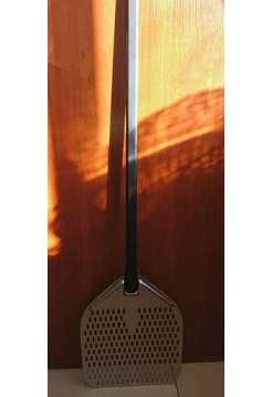 Перфорированная лопата для пиццы Berg 30x35 см